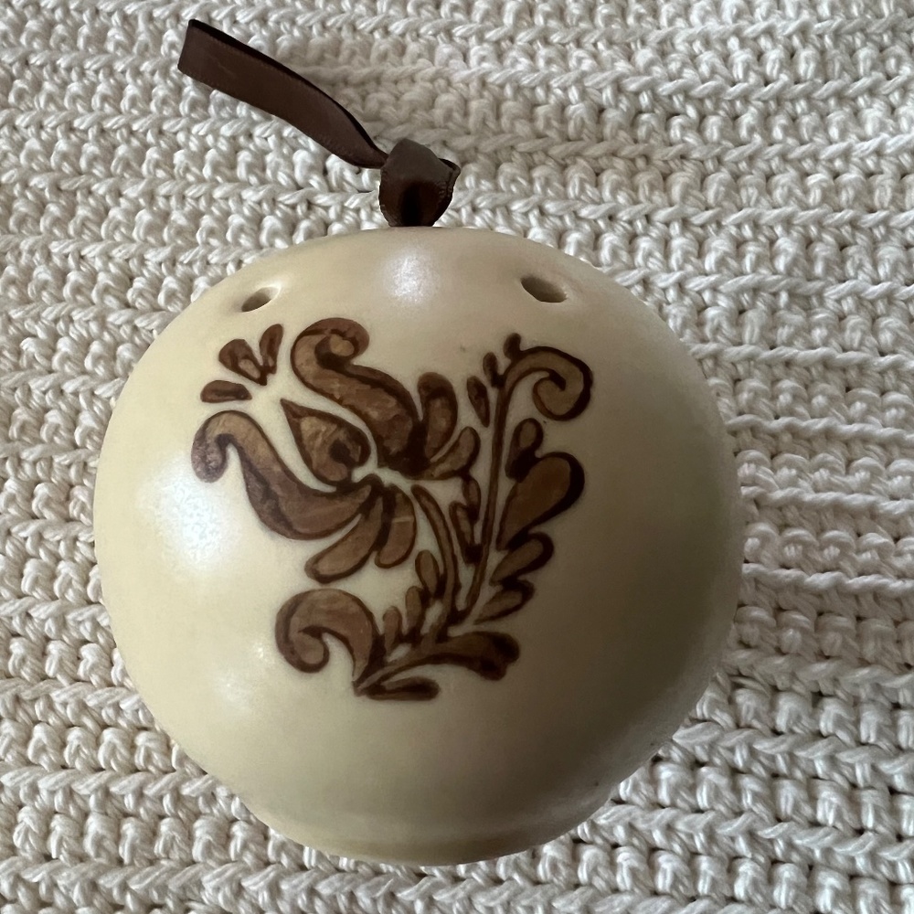 Vintage Pfaltzgraff Village Pattern  Pomander/Potpourri Hanging Ball